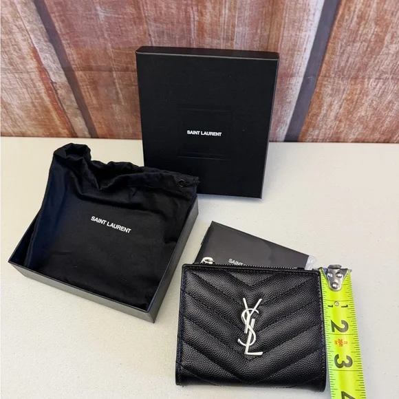 Saint Laurent Black wallet - Picture 16 of 16